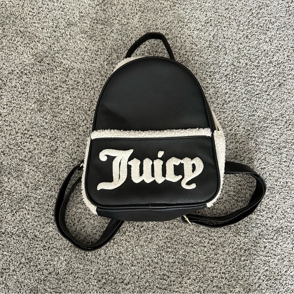 JUICY COUTURE Black White Sherpa Backpack Logo Lining R $150 main image 8
